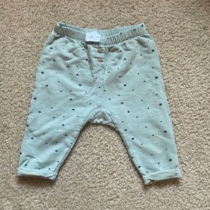 Zara 3-6 month green with black polka dot leggings